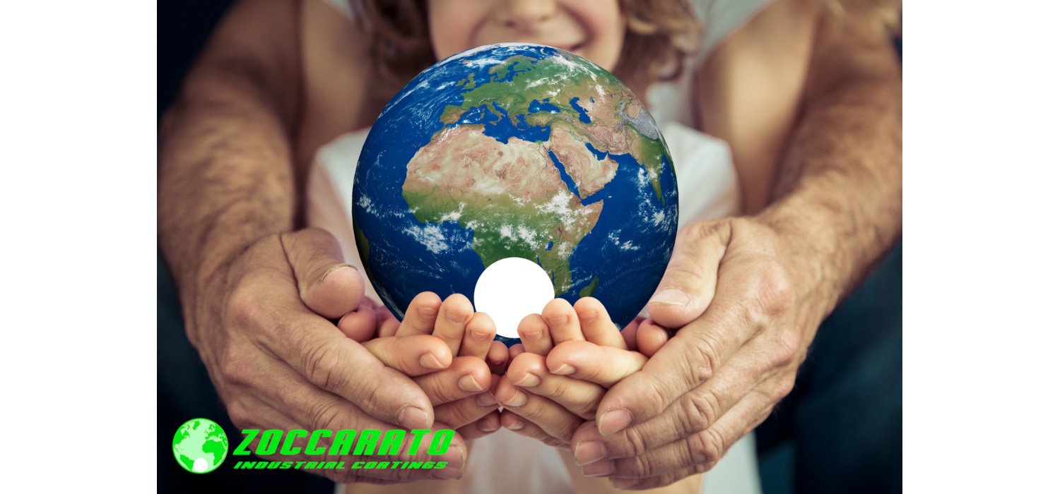 mani sorreggono mondo ambiente logo zoccarato